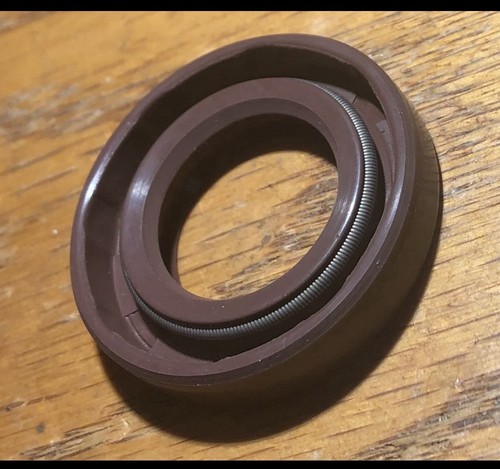 Metric oil seal 19x30x5 - metric,